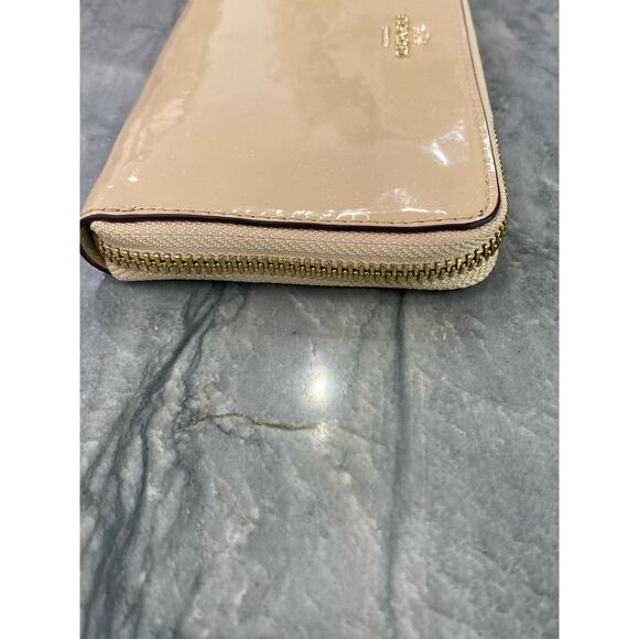 Coach Boxed Patent Leather Accordion Zip Around Wallet F55734 - Picture 4 of 14